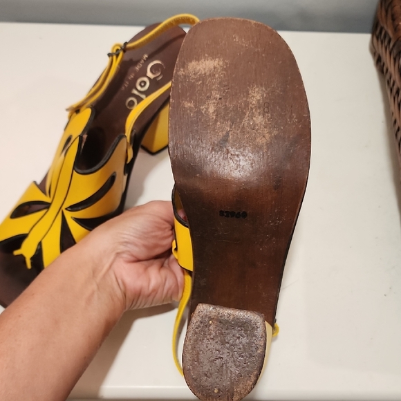 Vintage Yellow and Brown Women's Sandals - Picture 6 of 11